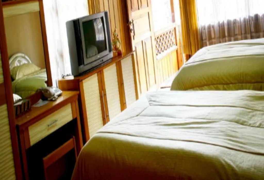 Hotel Pesona Bamboe-1